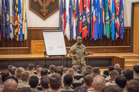 Army recruitment videos explain what basic combat training fort leonard wood is 22