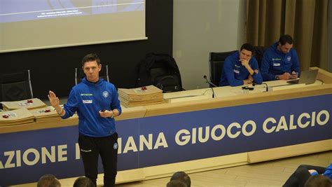 Il Presidente Carlo Pacifici Al Raduno Degli Arbitri Di Serie A Sono