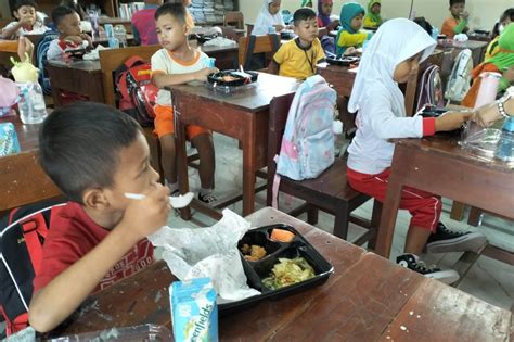 Simulasi Makan Bergizi Gratis Di SDN 120 Tugu Jebres Solo Menunya Apa