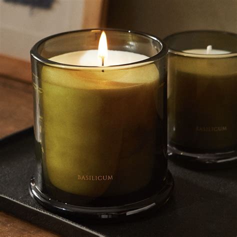 Свеча ароматическая ZARA HOME "BASILICUM", 12 см х 10 см, 1 шт купить ...