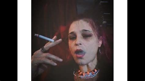 FUMAR NEWPORTS HOTT MOMMY MILF Pornhub