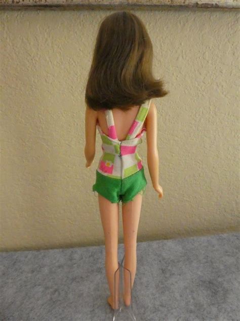 Vintage Bendable Leg Brunette Francie W Beautiful Face Original Swimsuit