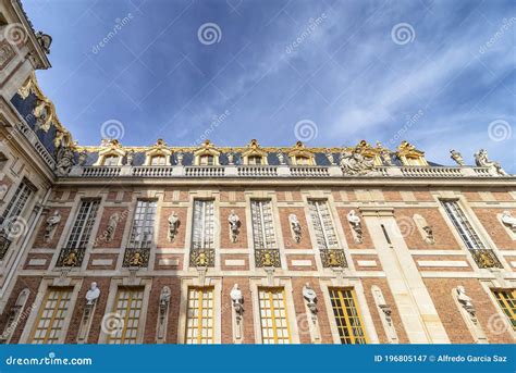 Versailles France March 14 2018 View Of Palace From The Courtyard