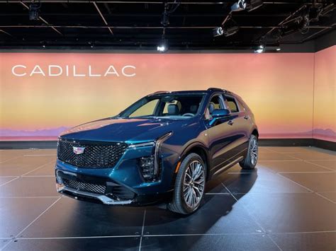 Cadillac updates XT4 with 33-inch screen, but no hybrid option - The ...