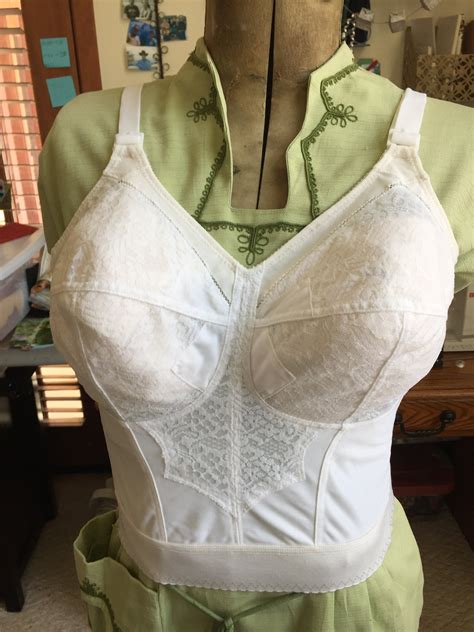 Gelmart Longline Bullet Style Vintage Bra 38d Etsy