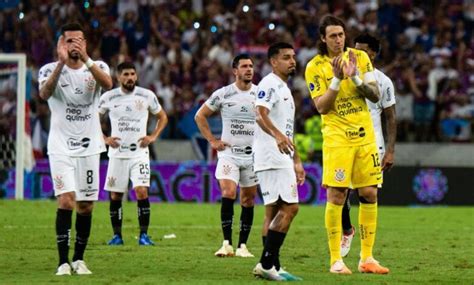 Topou Jogar Goleiro Do Corinthians Acerta E Será O Novo Reforço Do