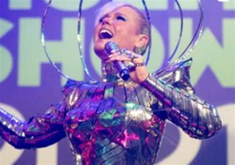 Xuxa se emociona na abertura do Prêmio Multishow confira Área VIP