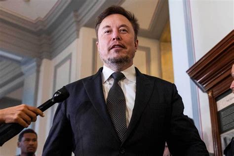 Pessimo risveglio per Elon Musk crolla il suo patrimonio è disperato