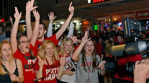 Rowdy Louisville Fans Take In National Championship