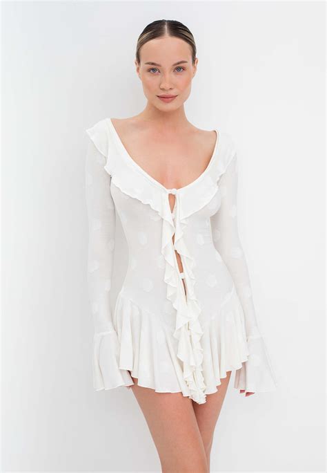 Платье Embody Lamoda Online Exclusive, цвет: белый, MP002XW0Q35Z ...
