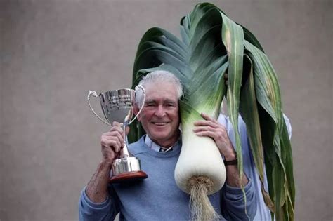 Pensioner Grows Giant Leeks The Size Of Car Engines To Smash World