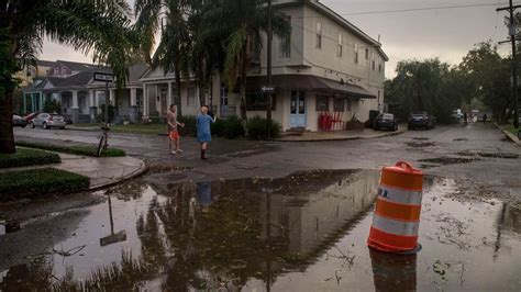 At Least 1 Dead As Hurricane Zeta Hammers Gulf Coast