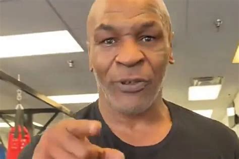 Mike Tyson Intimida A Jake Paul Antes De Su Pelea Hay Fuego En Sus