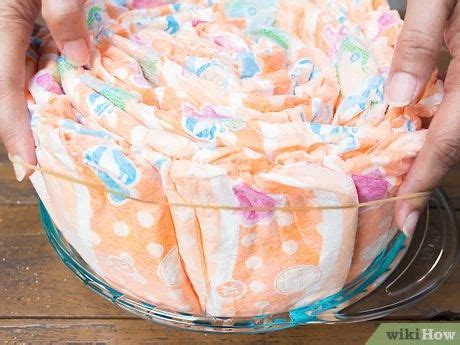 How To Make A Diaper Cake Without Rolling With Pictures Baby Shower