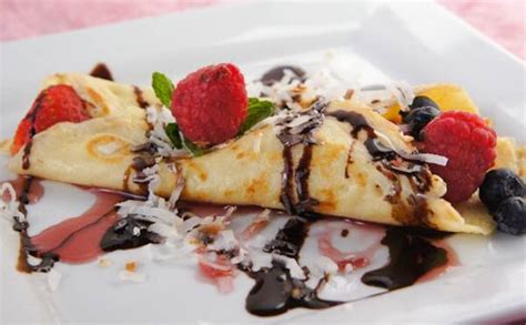 Crepes With Raspberry Sauce