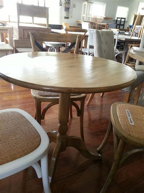 Round Oak Table YY075 YY101 YY121 - Megaria