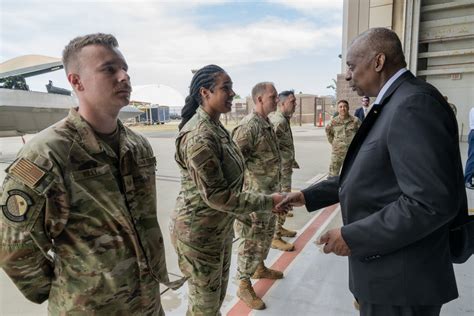 DVIDS Images SECDEF Meets With Airmen On JBPHH Image 8 Of 17