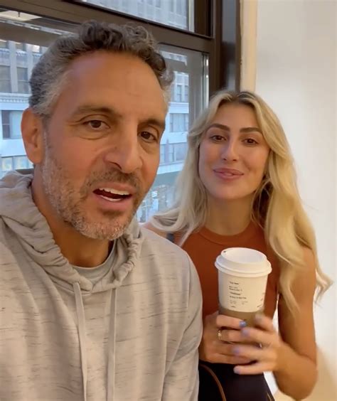 Mauricio Umansky Emma Slater Address Hand Holding Pics After Kyle