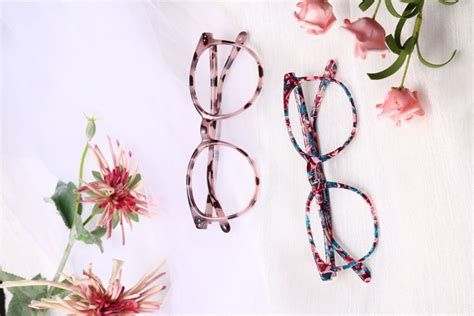 Stylish Eyeglasses Perfectly Match Your Daily Look | Stylish eyeglasses, Glasses fashion, Womens ...