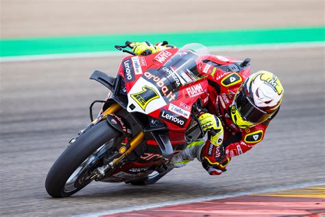 SBK Ducati On Fire Nella FP2 Ad Aragon 1 Bautista 2 Rinaldi 3