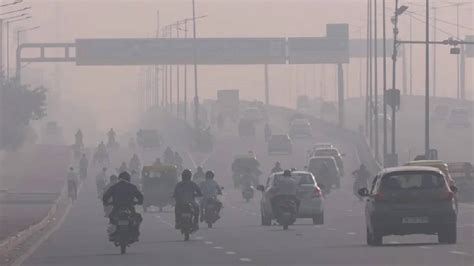 5 Crucial Ways To Stay Safe While Stepping Out In Delhi S Polluted Air