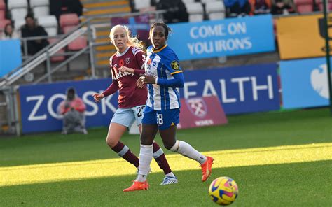 Women S Team Narrowly Beaten By Brighton Hove Albion West Ham