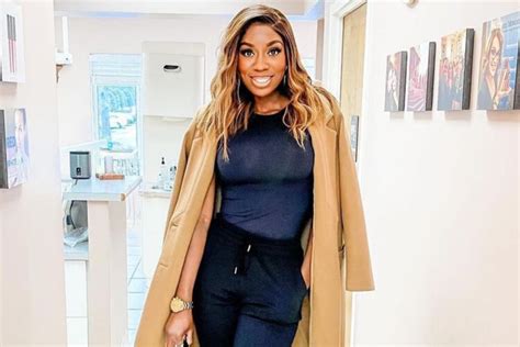 Hot Sexy Wendy Osefo Bikini Pics