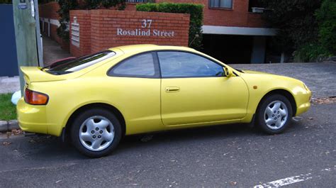 Aussie Old Parked Cars 1994 Toyota Celica SX Liftback ST204