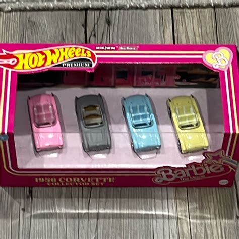 BARBIE 1956 CORVETTE SET Barbie Hot Wheels Garage Hot Wheels