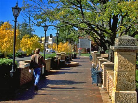 Mittagong, NSW - Aussie Towns