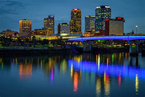 Little Rock Skyline Photograph by Damon Shaw - Pixels