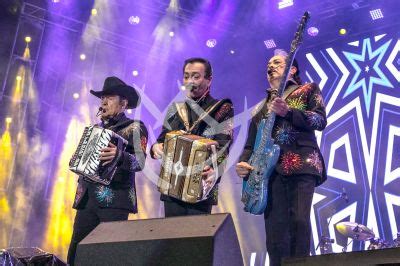 Mezcalent Los Tigres Del Norte Rugen Independencia