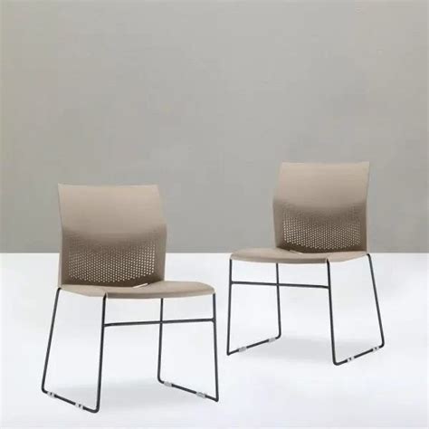 Kit Cadeiras Fixa Base Preta Empilhável Connect Nude Lyam Decor MadeiraMadeira