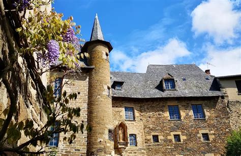 Uzerche visite de la Ville Ancienne à UZERCHE Office de Tourisme