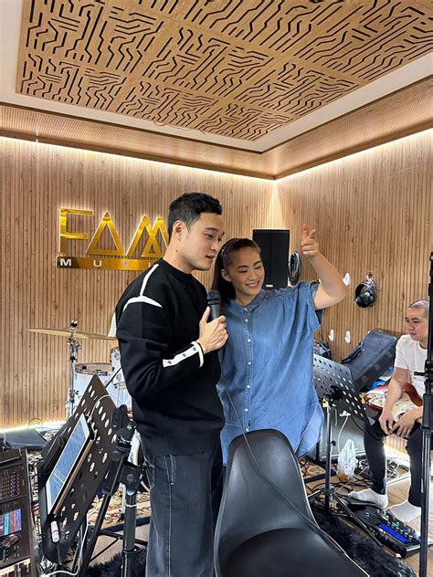 Sao Vi T M T M Tr P B N V Ng C Ng Thu Minh Di N Bikini G I C M