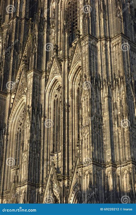 Detalhe De Catedral Da água De Colônia fachada Ocidental Foto de