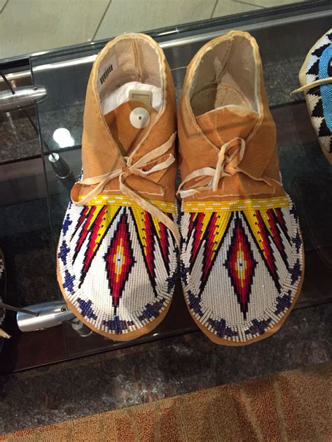 Beaded moccasins from Fort Hall | Beaded moccasins, Native american ...