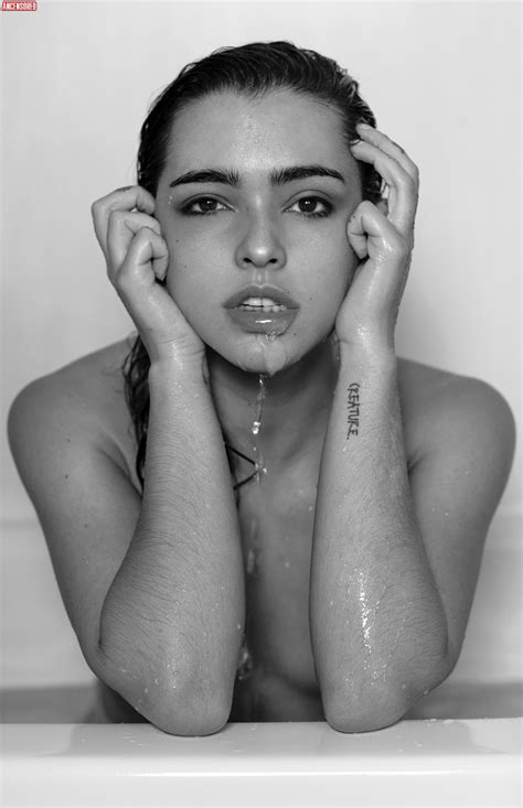 Naked Lucy Vives Added 09 13 2016 By Ramsay Bolton