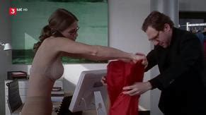 ZWEI WEIHNACHTSHUNDE NUDE SCENES AZNude