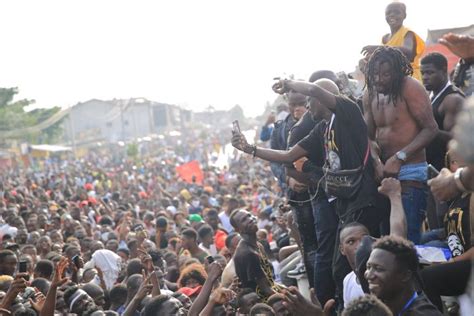 Comm Moration De L An Du D C S De Dj Arafat Les Chinois Honorent