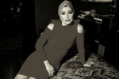 Dee Dee Gatton Photos, Download The BEST Free Dee Dee Gatton Stock