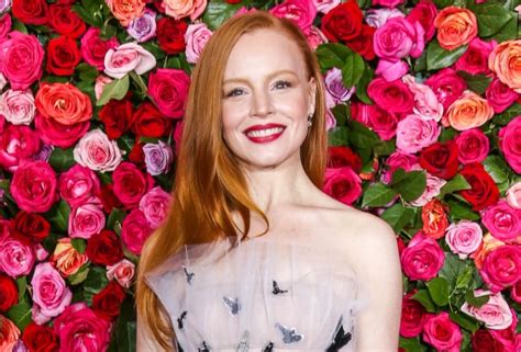 Yellowjackets Season Lauren Ambrose Joins Cast As Spoiler Tvline