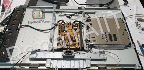 TOSHIBA 32LV703G1 MST3740EU-T-MAIN 25L1605 24C32