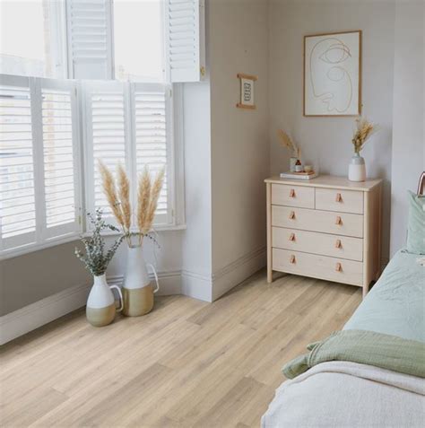 Naked Blond Oak Polyflor Camaro Floorbay