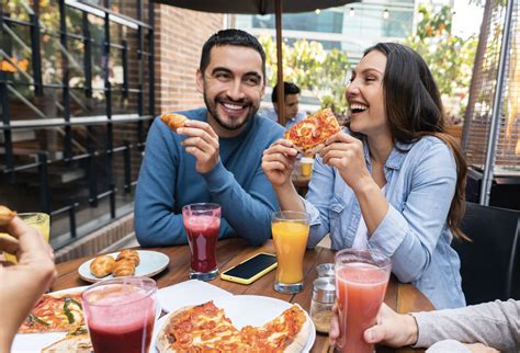 Your Guide to Outdoor Dining in Milwaukee 2025
