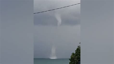 Viral Fenomena Pusaran Angin Terjadi Di Danau Toba Begini Penjelasan Bmkg