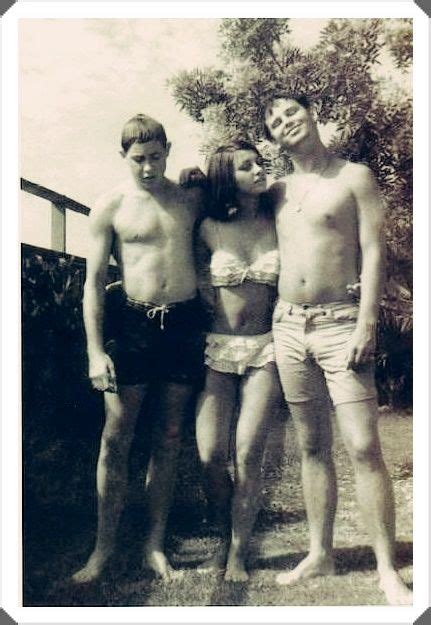 Hot Sexy Mary Morrison Bikini Pics