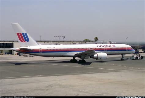 Boeing 757 222 United Airlines Aviation Photo 1321121