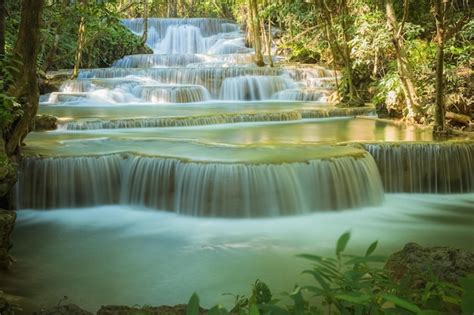 Cascada De Huay Mae Khamin En Kanchanaburi Tailandia Sudeste Asi Tico