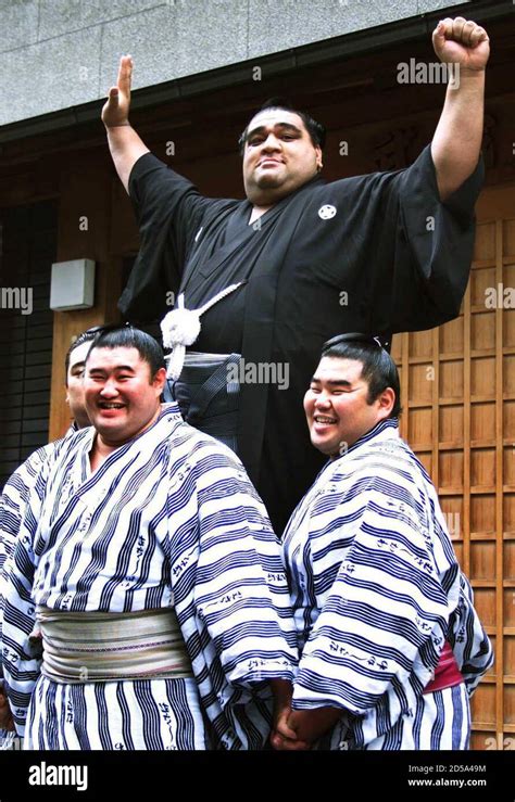 Musashimaru Sumo Hi Res Stock Photography And Images Alamy